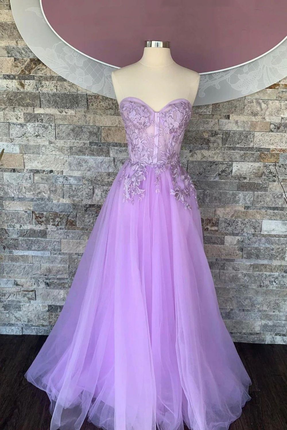 Weitese Elegant A Line Sweetheart Lavender Long Prom Dress with Appliques