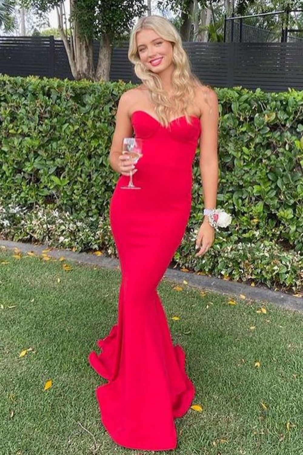 Weitese Stylish Mermaid Sweetheart Red Long Prom Dress