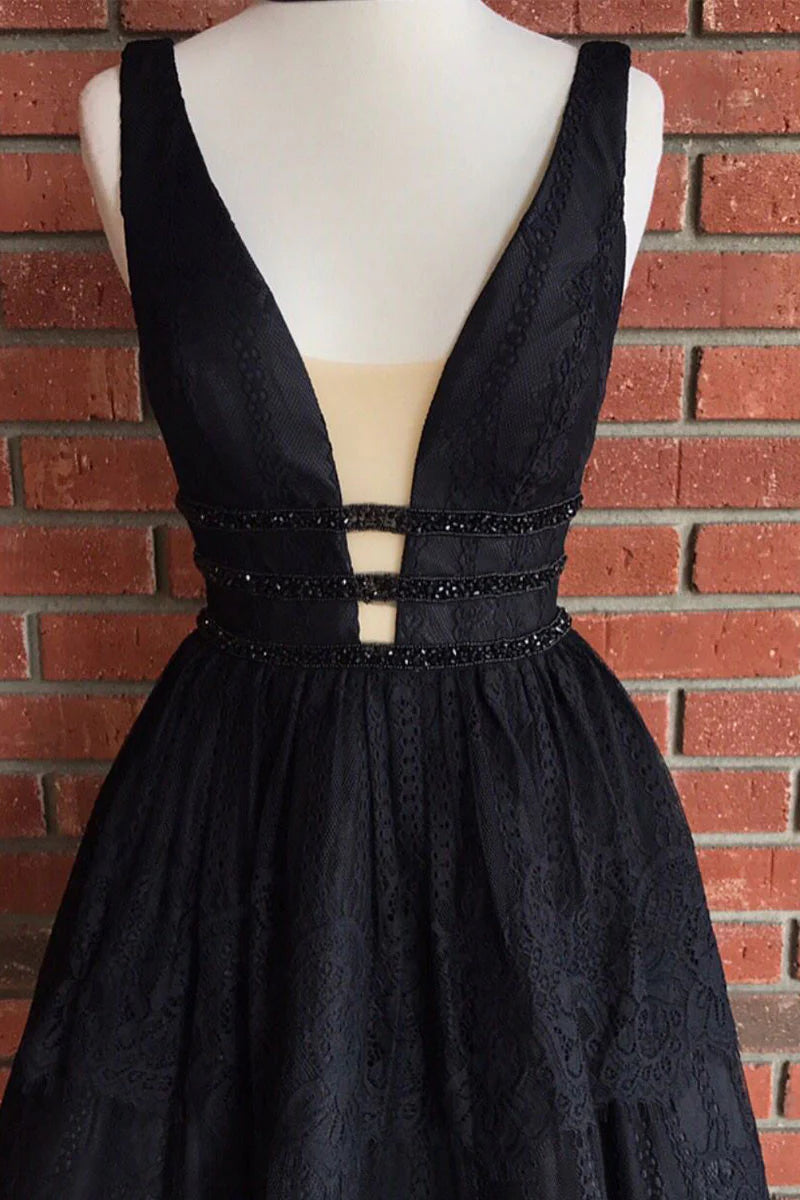 black v neck lace short Homecoming Dresses