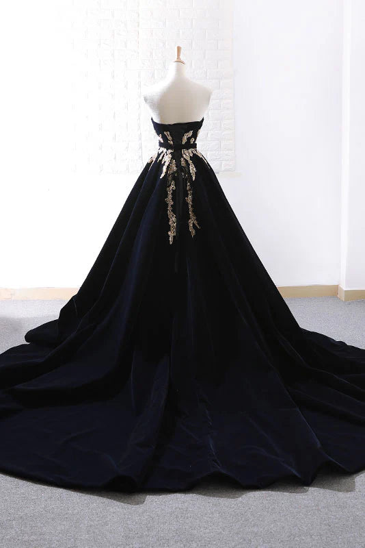 Black lace applique long Wedding Dresses