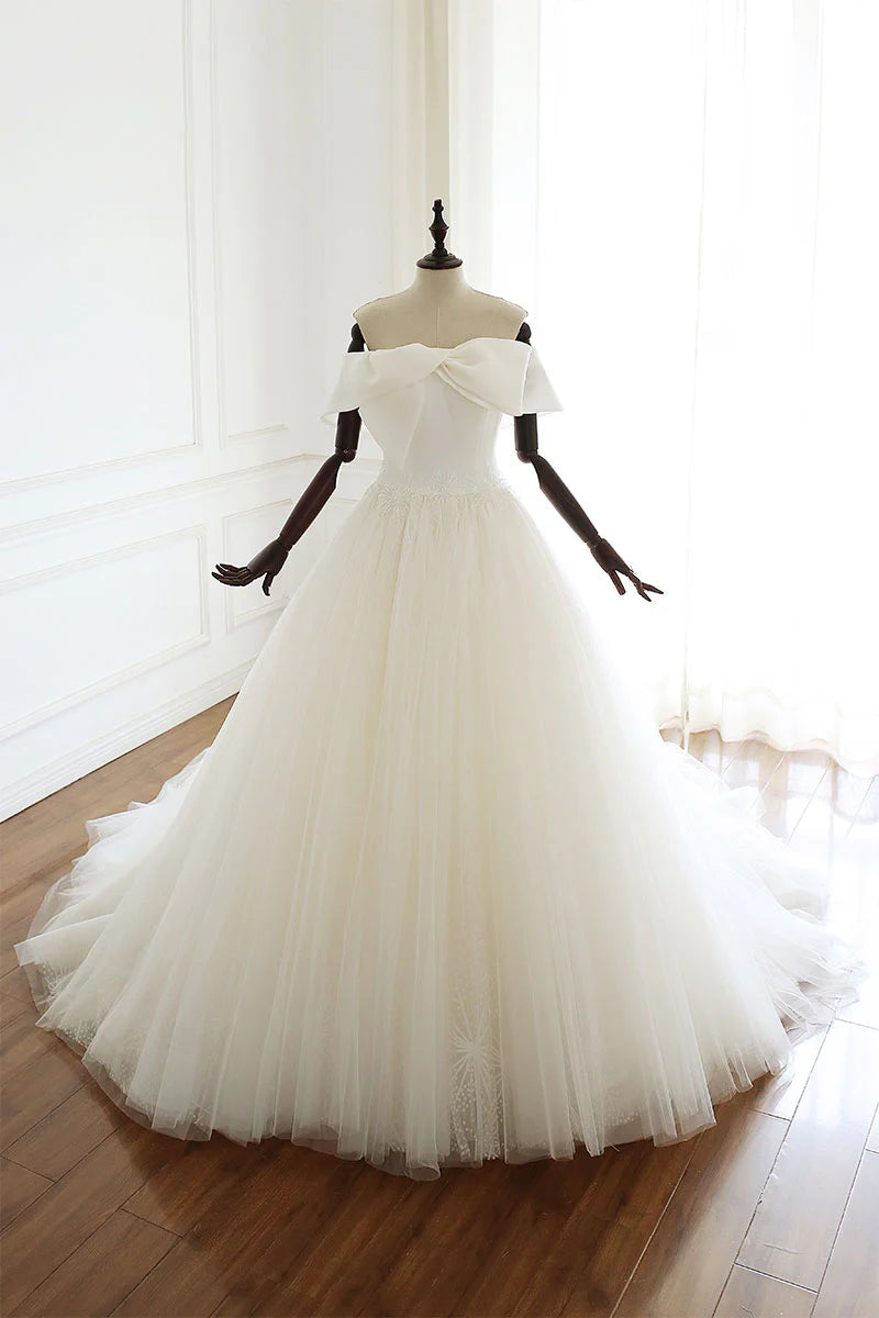 White tulle long wedding gown