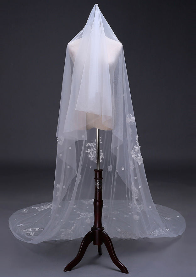 One-tier Cathedral Bridal Veils With Applique Lace