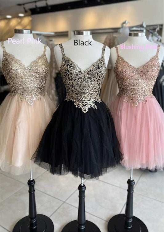 V Neck Sleeveless Short/Mini Tulle Homecoming Dress with Appliqued Sequins