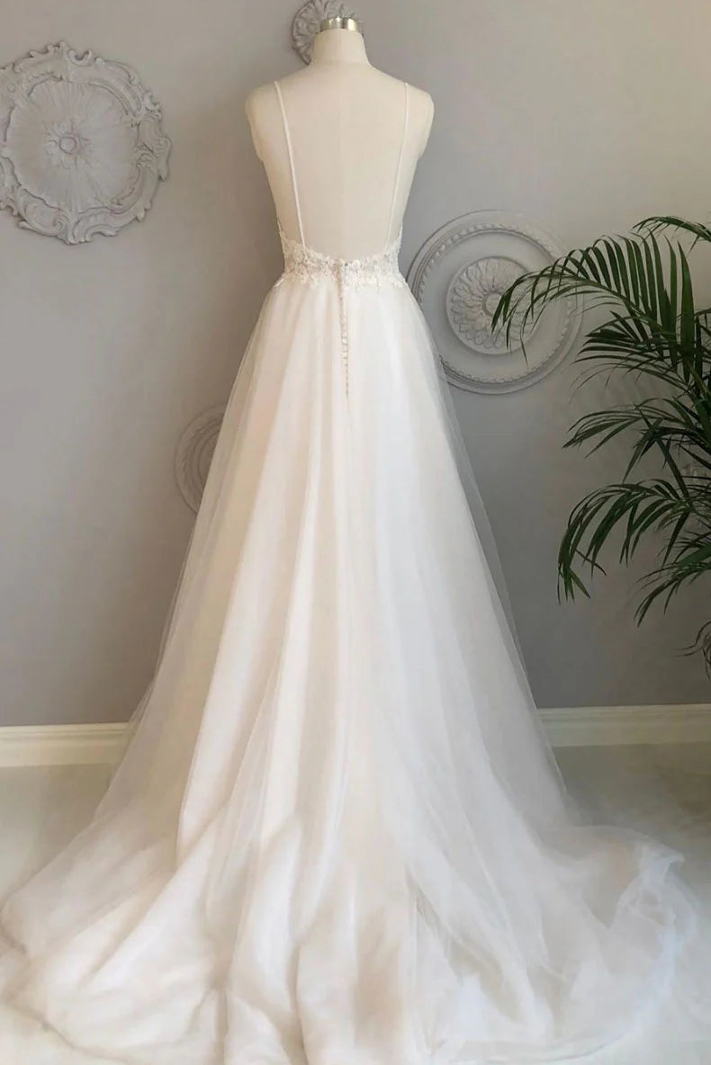 white v neck tulle lace long Wedding Dresses