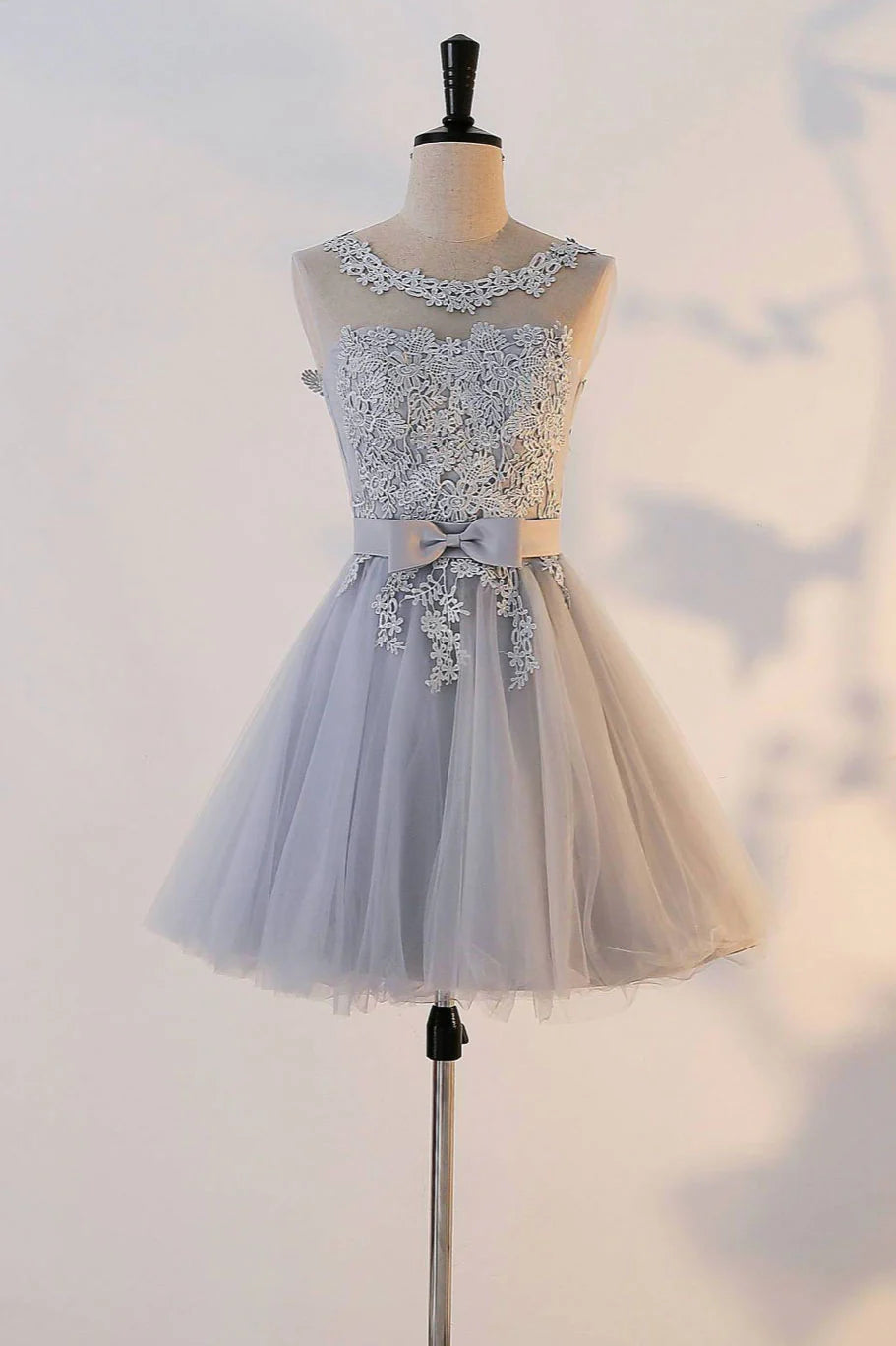 Cute gray round neck tulle lace short homecoming dress