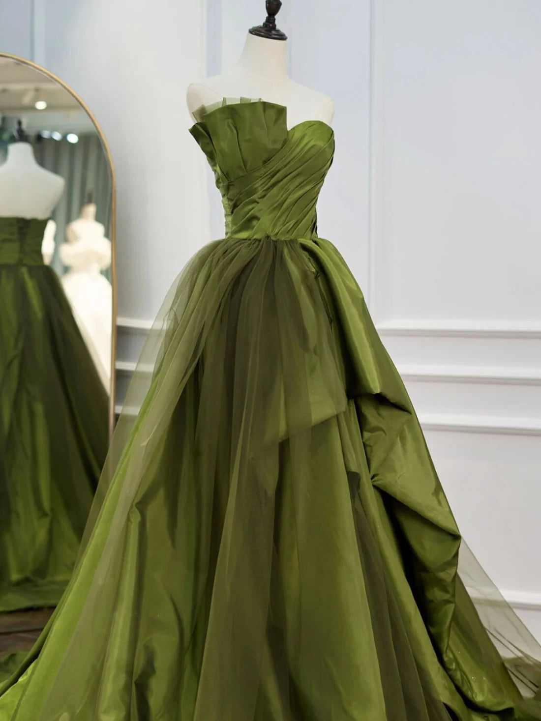 Green Satin Long Prom Dresses