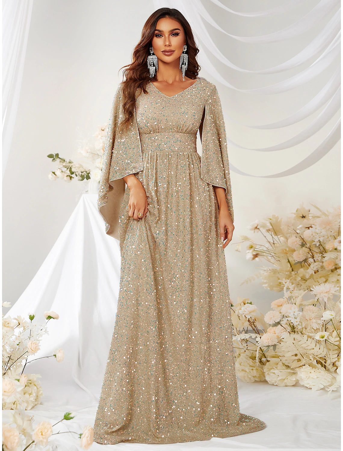 Weitese A-Line Evening Gown Elegant Dress Formal Wedding Sweep / Brush Train Long Sleeve V Neck Capes Polyester with Sequin