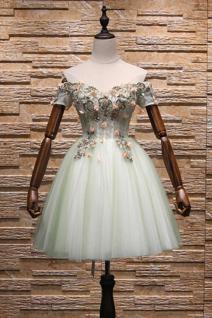 Light green tulle lace applique short homecoming dress