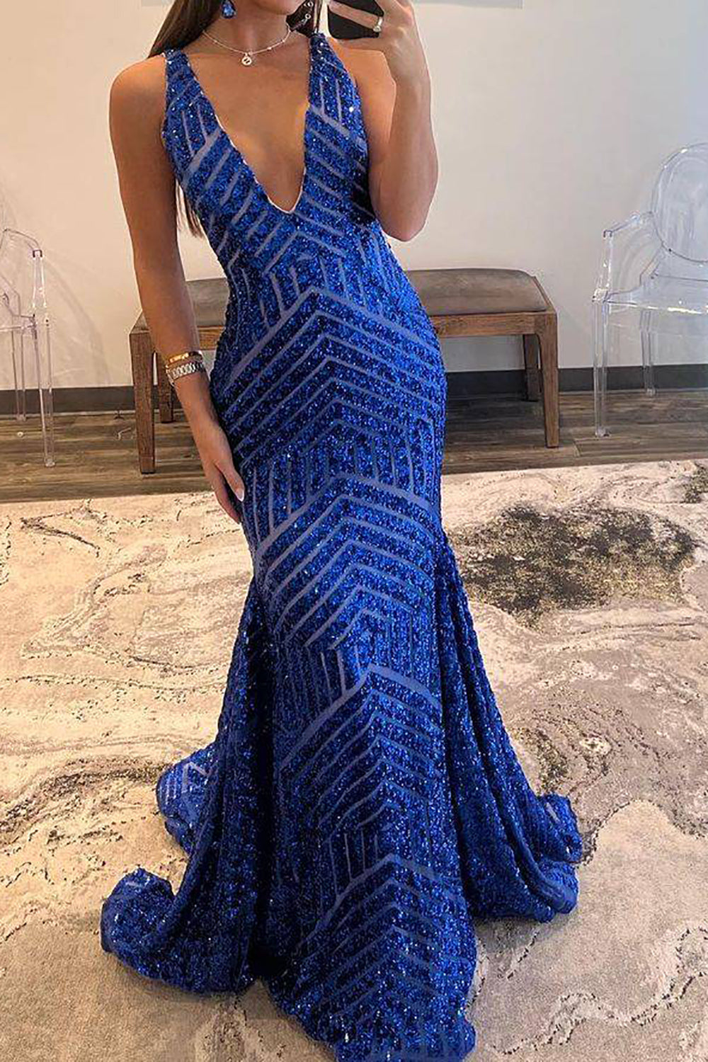 Weitese Hot Selling Mermaid Deep V Neck Royal Blue Sequins Long Prom Dress