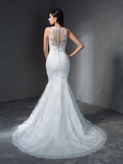 Scoop Applique Sleeveless Long Lace Wedding Dresses