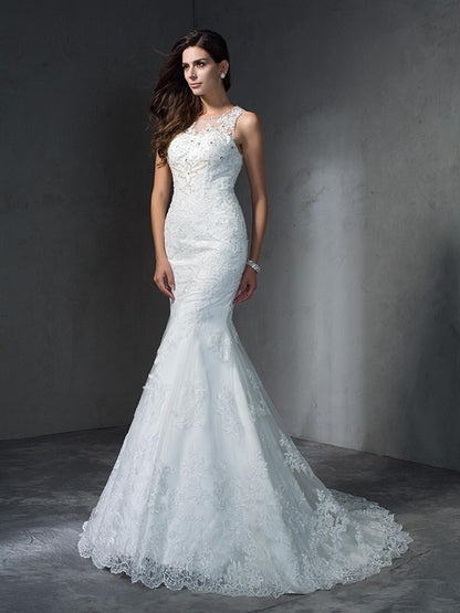 Scoop Applique Sleeveless Long Lace Wedding Dresses