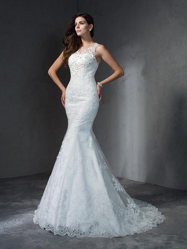 Scoop Applique Sleeveless Long Lace Wedding Dresses