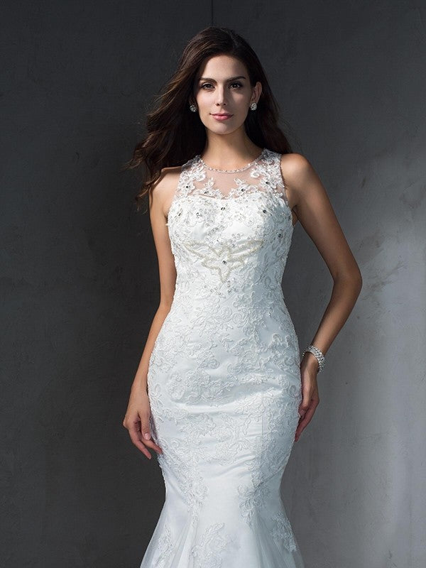 Scoop Applique Sleeveless Long Lace Wedding Dresses