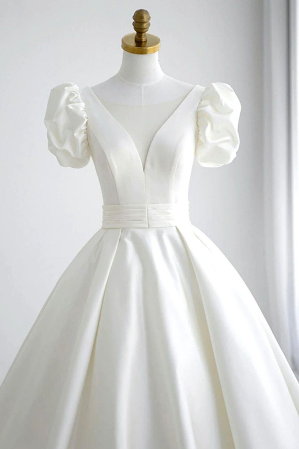 Weitese Elegant A Line V Neck White Wedding Dress with Short Sleeves