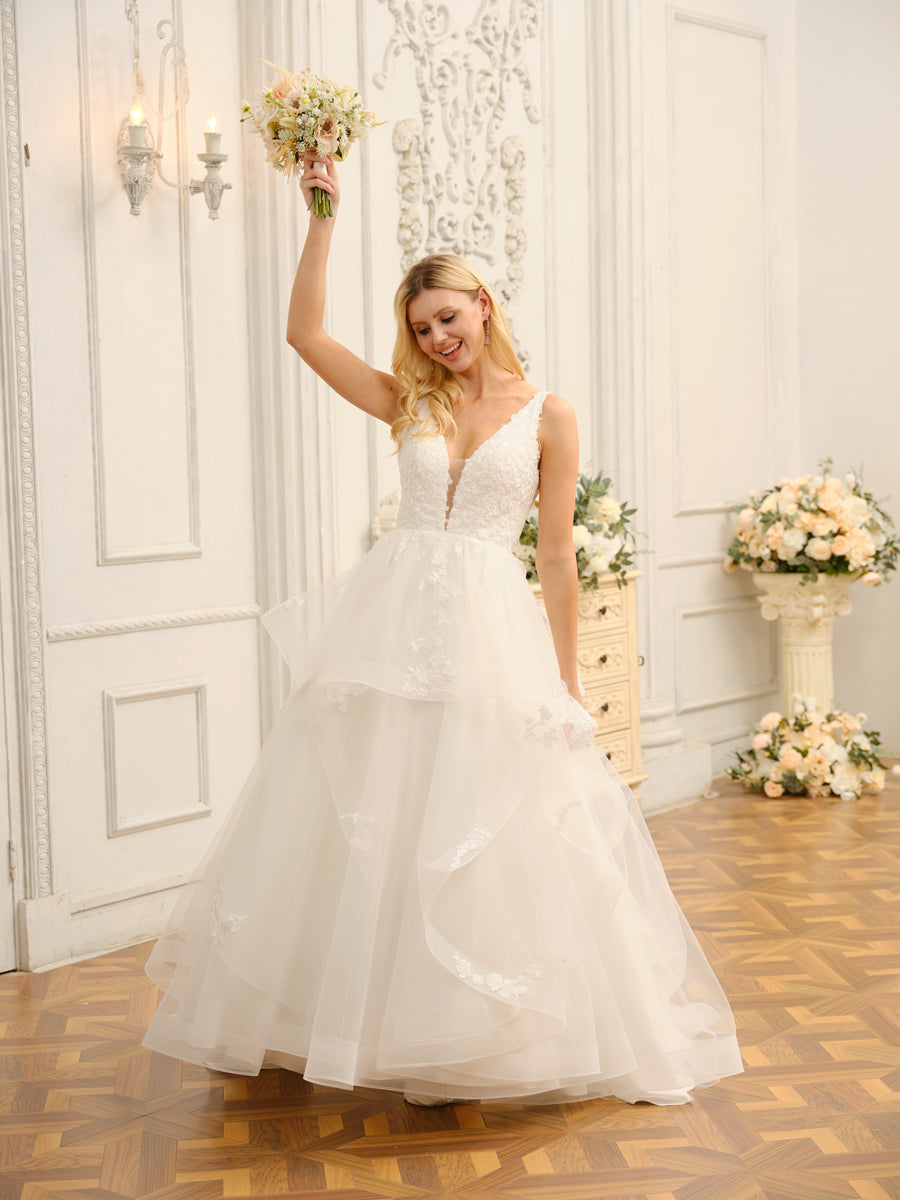 Weitese V-Neck Sleeveless Long Ball Gown Wedding Dresses With Appliques