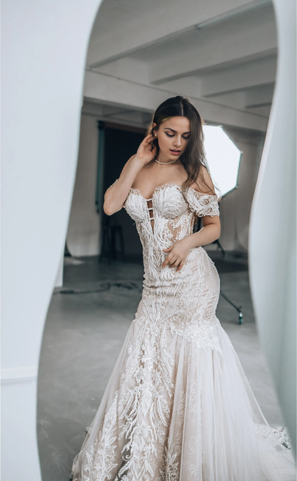 Bridal gown Mermaid wedding dress Elegant Ivory Off-Shoulder Wedding Gown with Lace Bead Embroidery Luxurious Bridal Dress Long Train Sleeveless