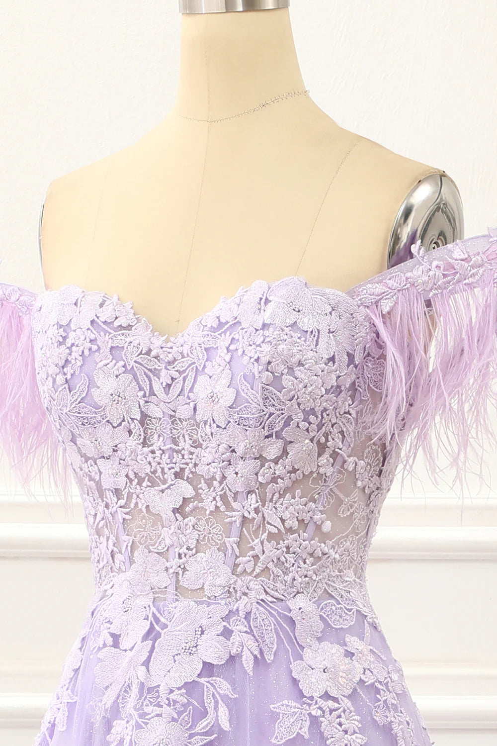 Off Shoulder Appliques Lavender Prom Dress With Feathers