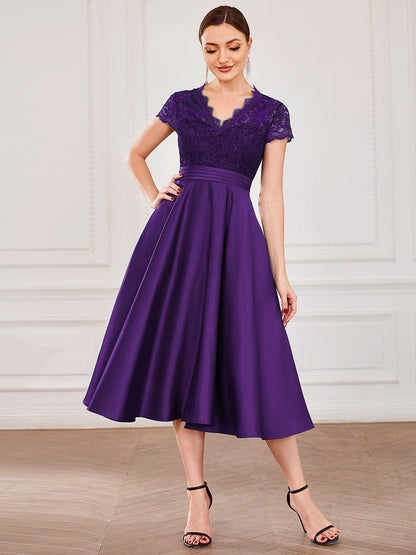 Weitese Romantic V-neck Lace Bodice Wedding Guest Dress with Pockets