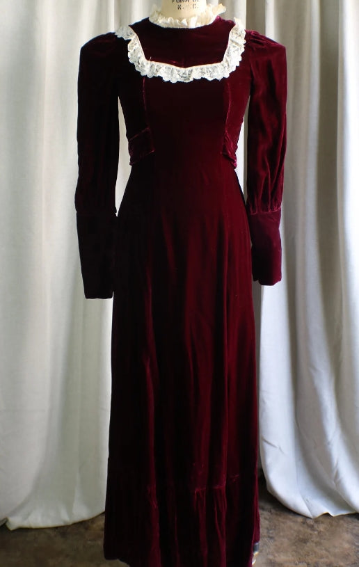 Elegant Style Velvet Dress Dark Red Velvet and Lace Gown Long Sleeve Maxi Women's Evening Dress