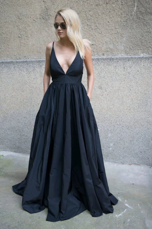 Evening Dress Long Dress Spaghetti Straps Prom Dress Black Romantic Open Back Party Dress Strappy Dress Crossed Straps Deep V Neck Sleeveless Evening Dress