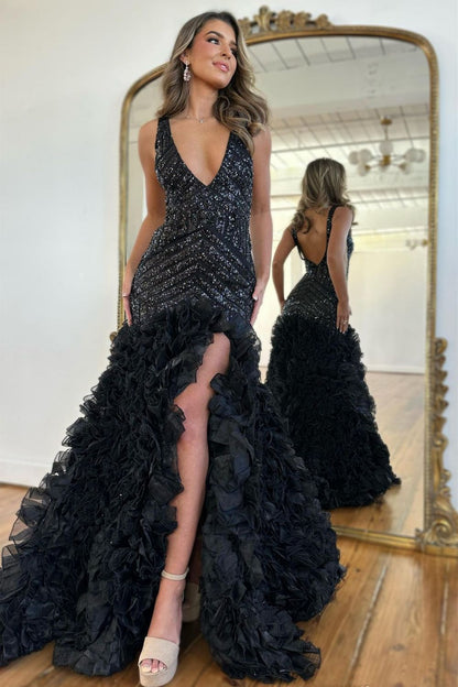 Weitese Gorgeous Black Mermaid V-Neck Long Sequin Prom Dress With Ruffles