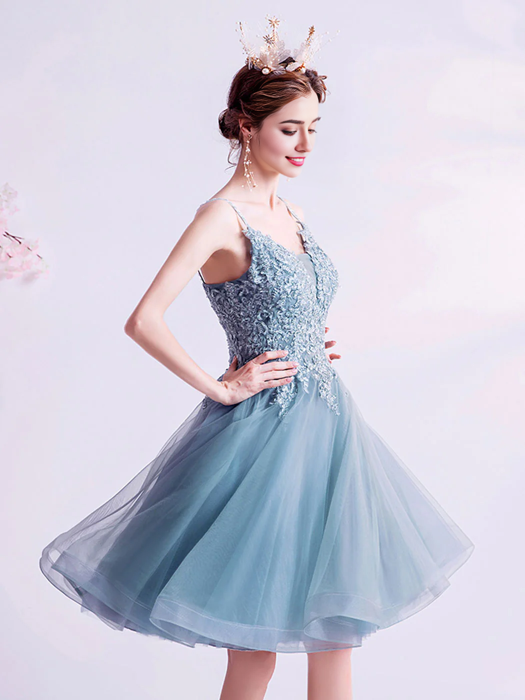 V Neck Tulle Lace Puffy Homecoming Dress