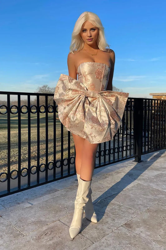 Off-the-Shoulder Strapless A-Line Corset Short Homecoming Dress with Bow ﻿