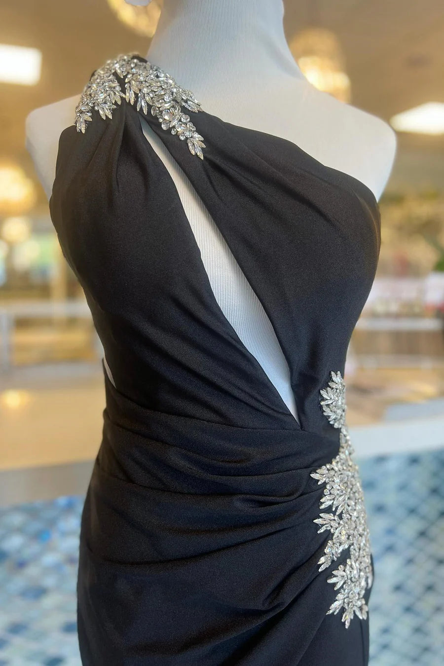 One-Shoulder Keyhole Short Homecoming Dress with Rhinestones