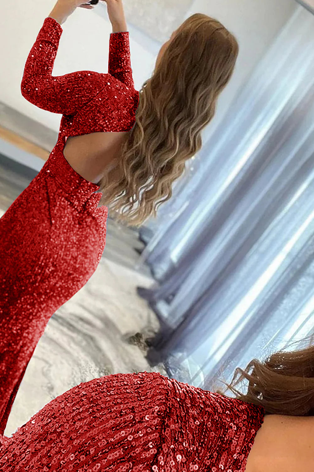 Mermaid Sequins V-Neck Long Sleeves Prom Dress