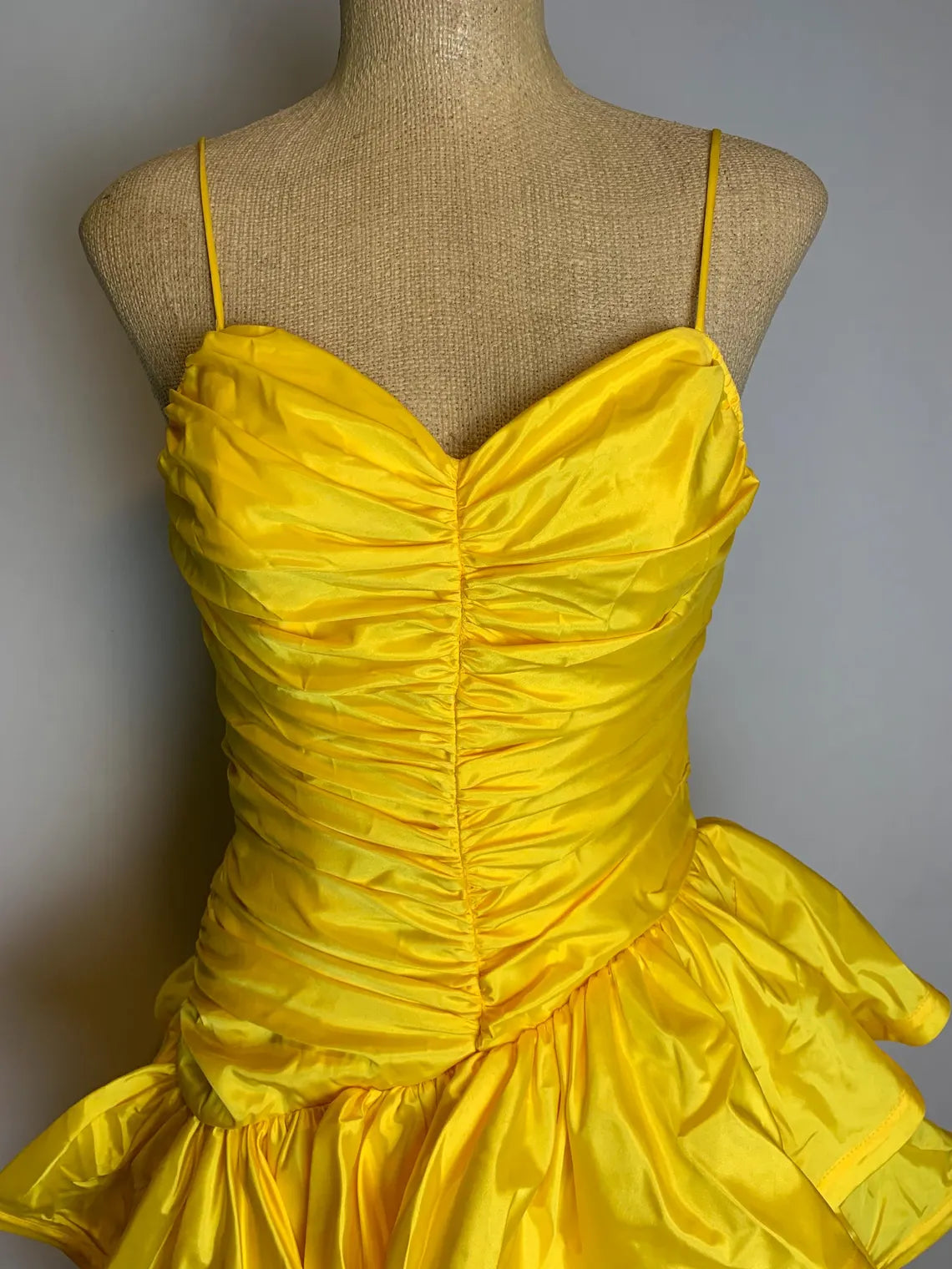 Spaghetti Straps A-line Yellow Layered Ruffled Sleeveless Short Homecoming Dress