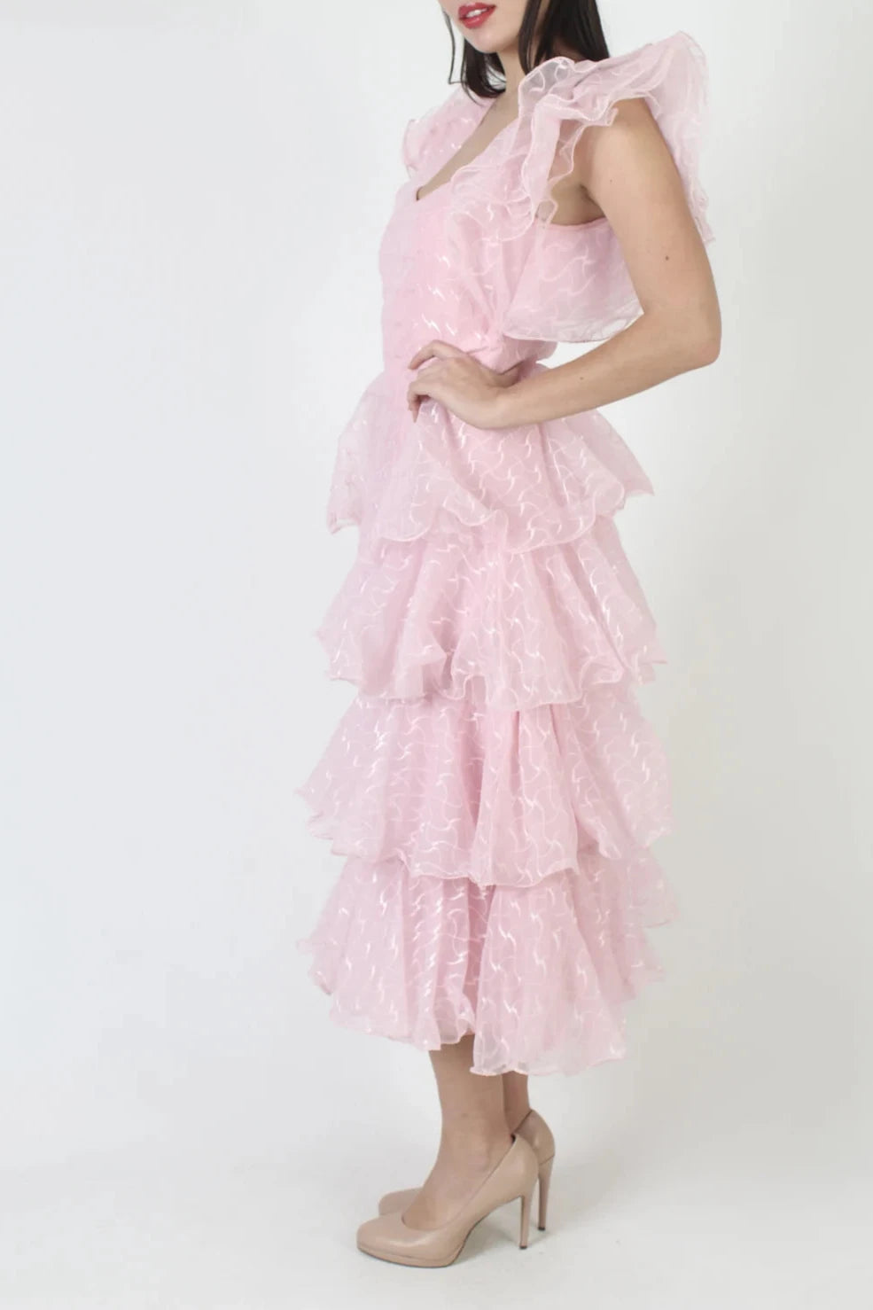 Sweetheart Neck Candy Pink Layered Prom Dress Vintage Avant Garde Open Back Gown