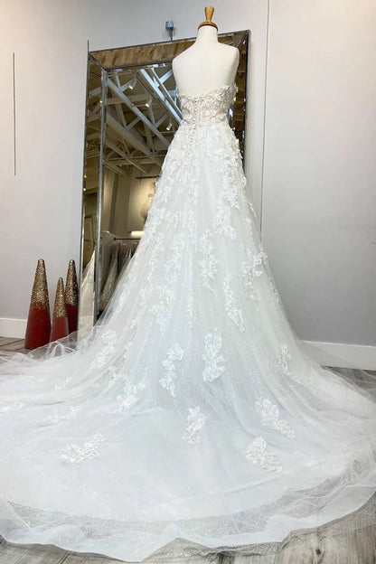 Floral Applique Sweetheart Long Wedding Dress with Sweeping Train