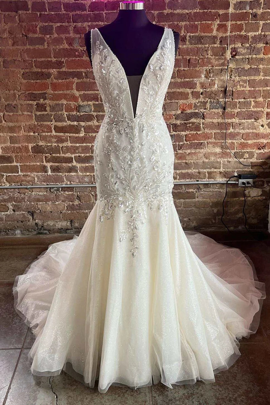 Tulle Lace Plunge V Long Wedding Dress