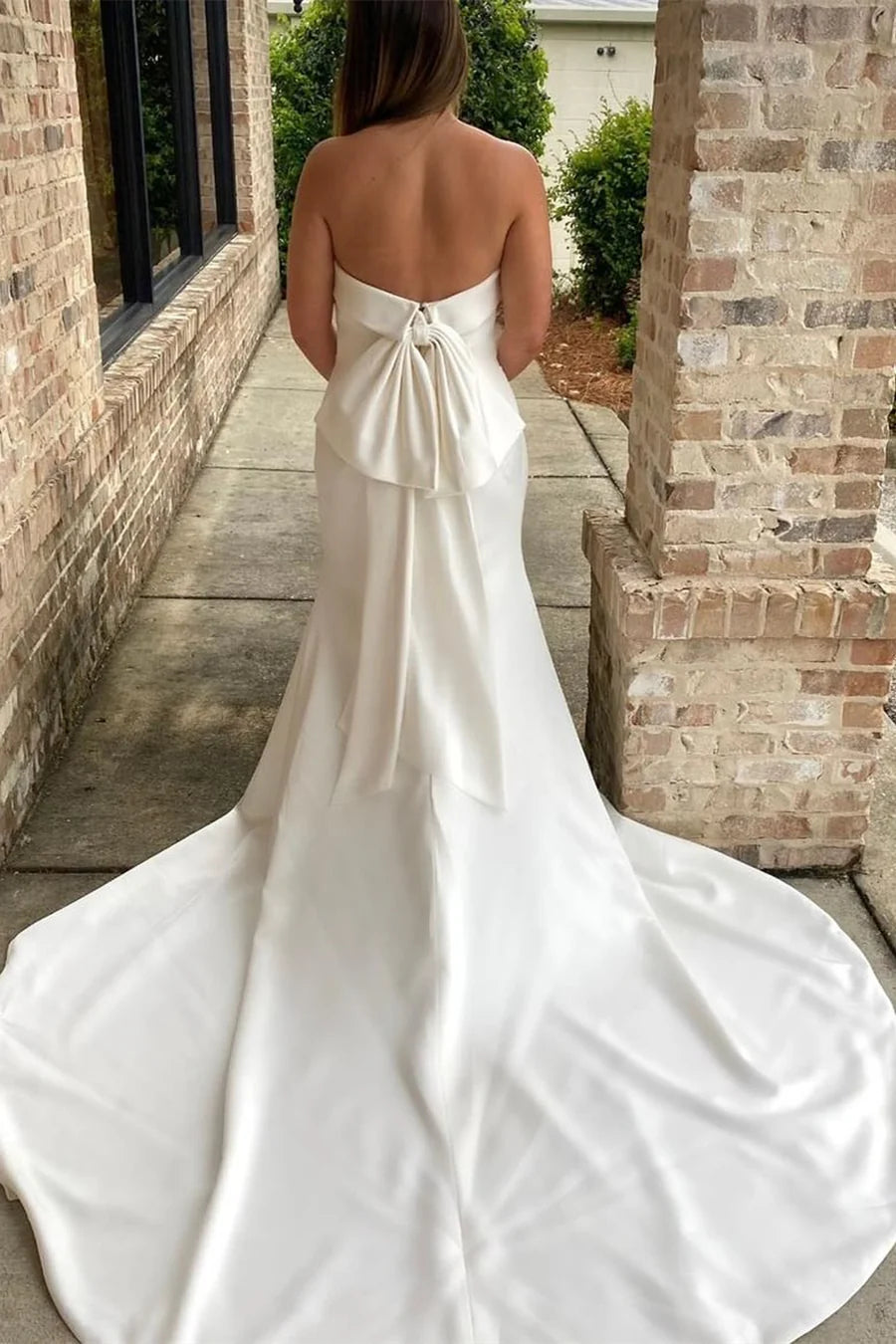 Strapless Back Mermaid Wedding Dress With Bow