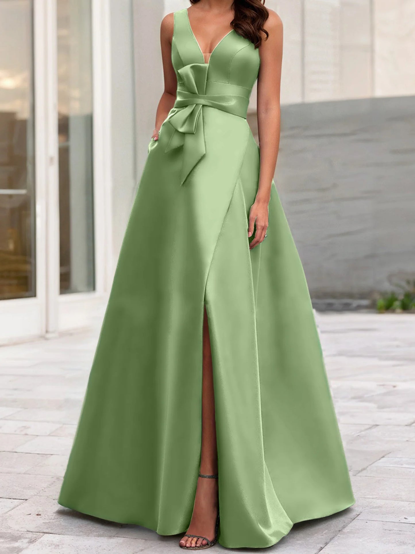 A-Line/Princess V-Neck Sleeveless Mother Of The Bride Dresses