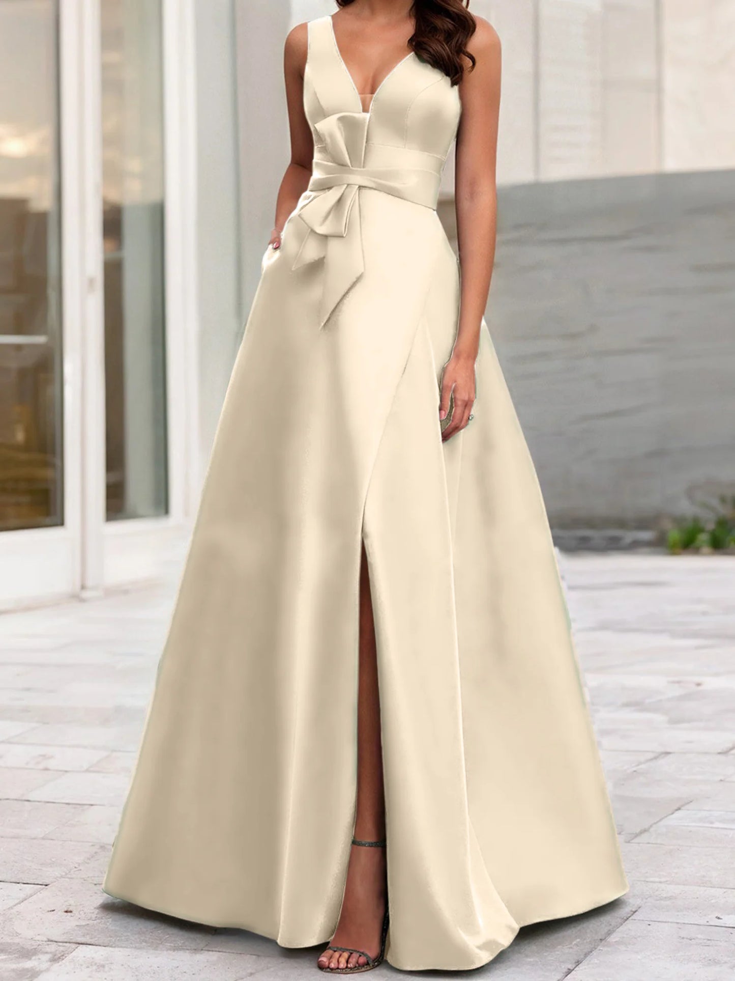 A-Line/Princess V-Neck Sleeveless Mother Of The Bride Dresses