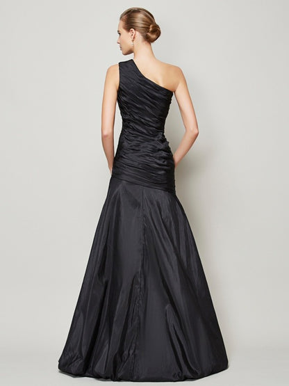 Weitese A-Line/Princess One-Shoulder Sleeveless Pleats Long Taffeta Bridesmaid Dresses