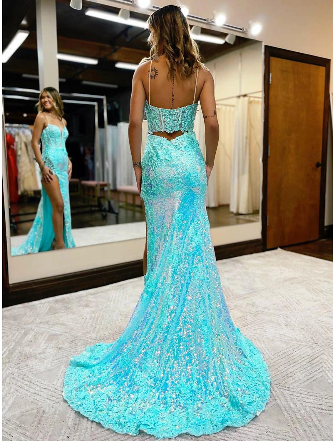 Weitese Mermaid / Trumpet Prom Dresses High Split Dress Formal Wedding Party Court Train Sleeveless V Neck Sequined with Slit Appliques