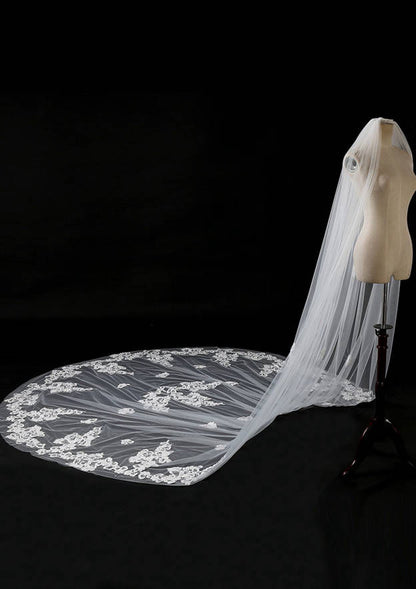 One-tier Cathedral Bridal Veils