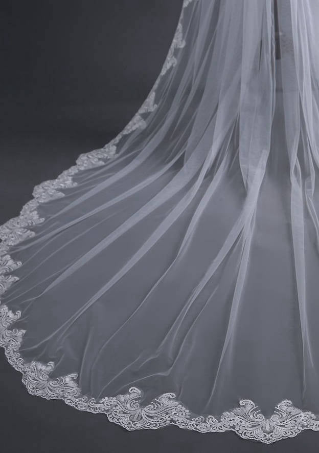 One-tier Cathedral Bridal Veils With Applique Lace