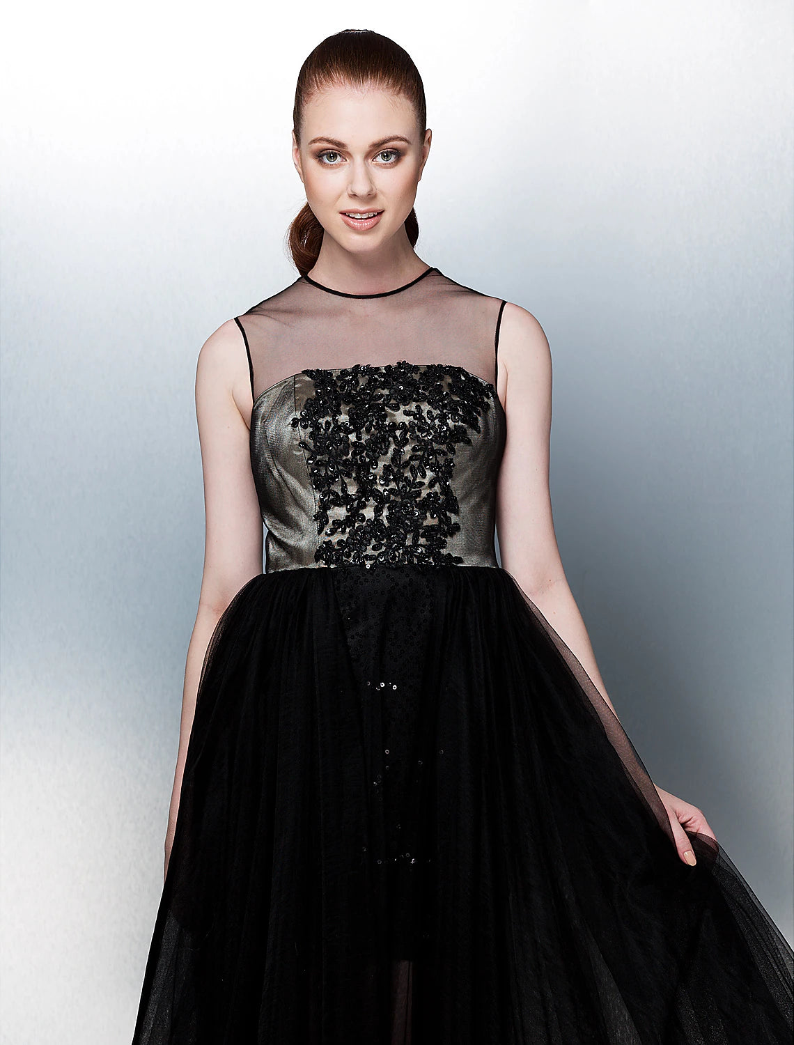 Weitese Ball Gown Illusion Neck Tea Length Tulle Celebrity Style Prom / Formal Evening Dress with Beading / Sequin / Appliques