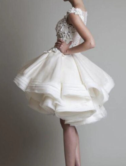 Homecoming Dresses A-Line Scoop Neck Sleeveless Asymmetrical Lace Bridal Gowns With Appliques Cascading Ruffles