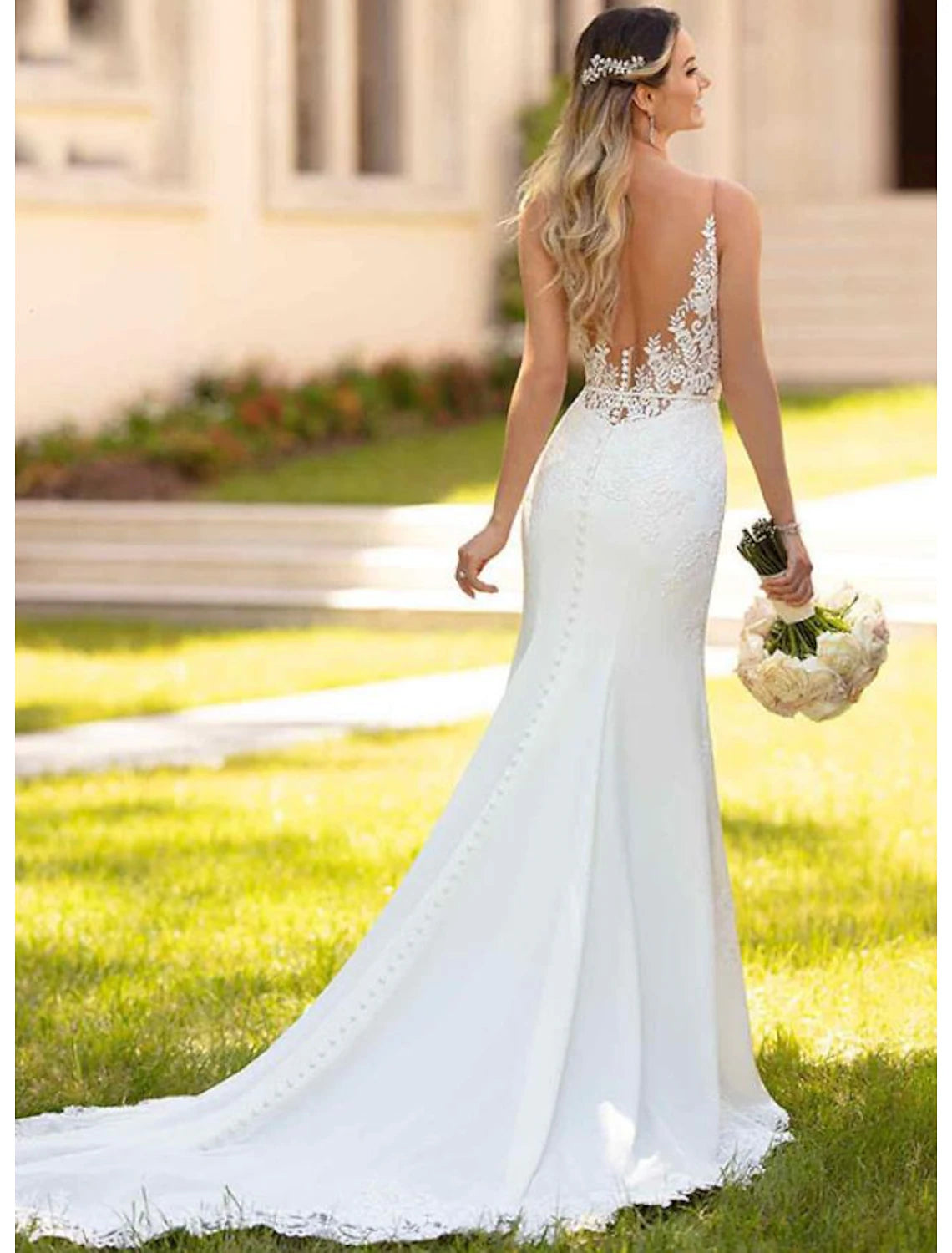 Weitese Engagement Open Back Sexy Formal Wedding Dresses Mermaid / Trumpet V Neck Sleeveless Court Train Lace Bridal Gowns With Appliques