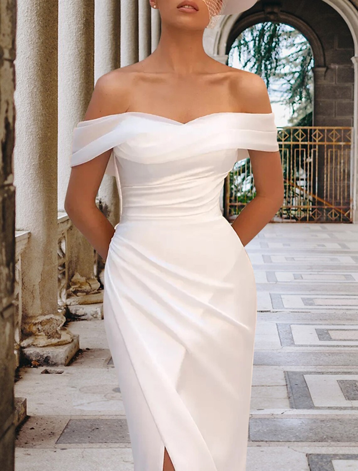 Hall Casual Wedding Dresses Sheath / Column Off Shoulder Cap Sleeve Court Train Satin Bridal Gowns