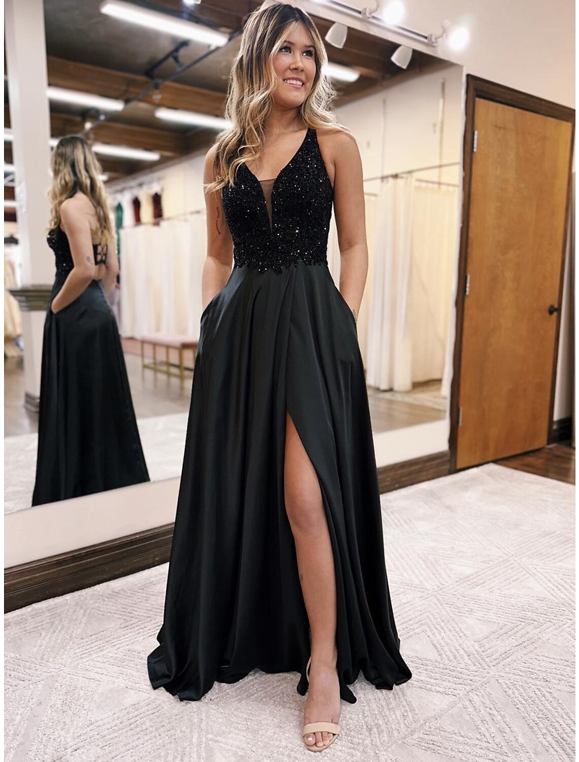 Weitese A-Line Evening Gown Empire Dress Formal Prom Floor Length Sleeveless V Neck Pocket Satin Backless with Beading Appliques