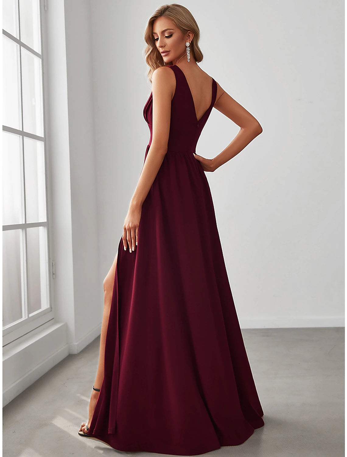 Weitese A-Line Prom Party Dress High Split Dress Wedding Guest Formal Evening Floor Length Sleeveless V Neck Bridesmaid Dress Chiffon V Back with Slit Pure Color