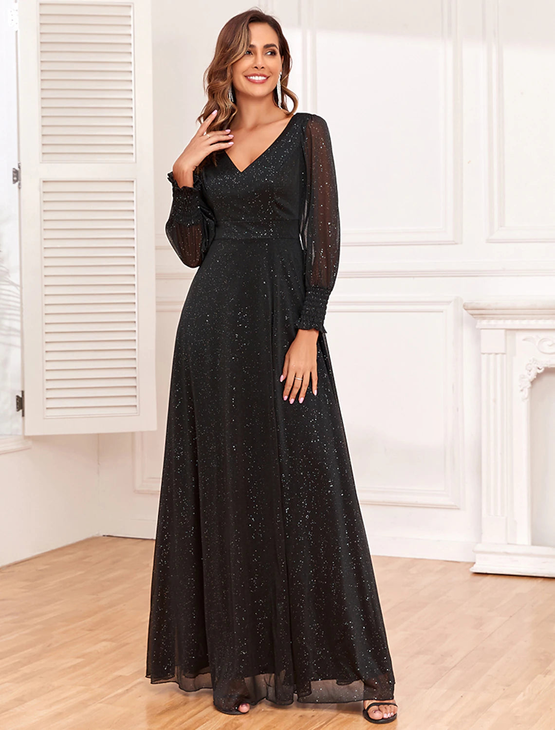 Weitese A-Line Evening Gown Empire Black Dress Party Gothic Tulle Dress Floor Length Long Sleeve V Neck V Back with Glitter Slit