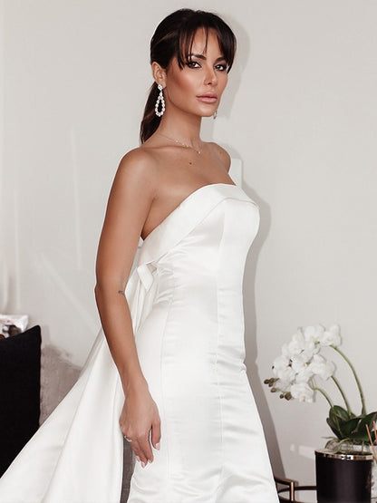 Satin Ruffles Strapless Sleeveless Court Train Wedding Dresses