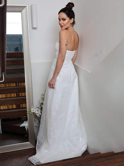 Ruched Sweetheart Sleeveless Sweep/Brush Train Wedding Dresses