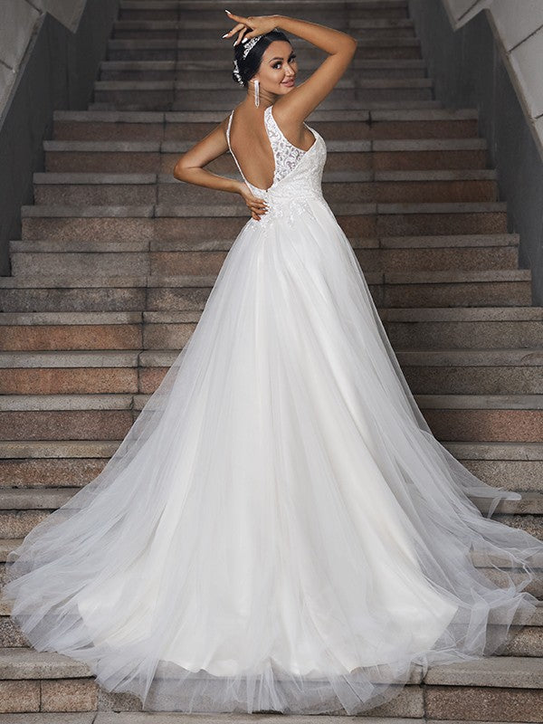 Tulle Applique V-neck Sleeveless Chapel Train Wedding Dresses